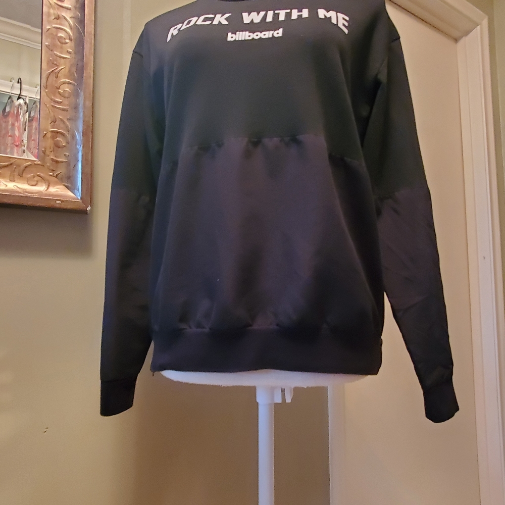 Sweatshirt - Picture 4 of 5